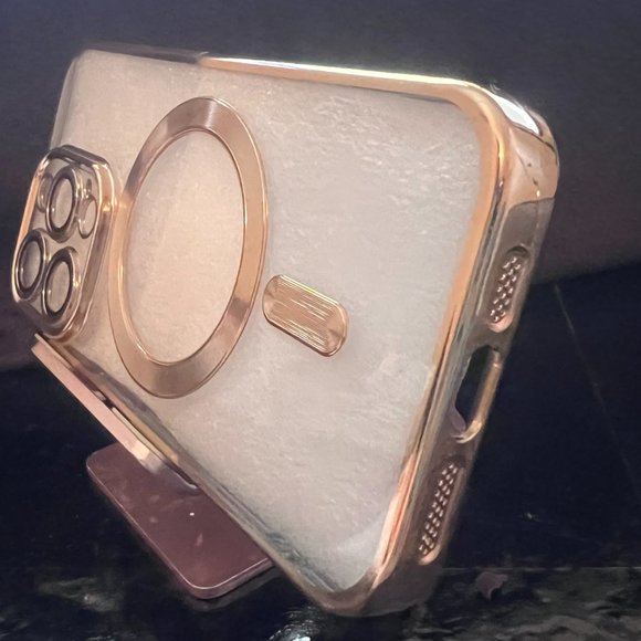 iPhone 15 Pro Case - Luxury | Clear Soft Silicone | Magnetic Wireless Charging - Picture 7 of 7